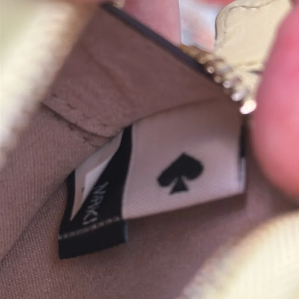 KATE SPADE FISH CHANGE PURSE KEY CHAIN TROPICAL YELLOW BLACK SILVER CUTE LNC 🐠 - Picture 9 of 10